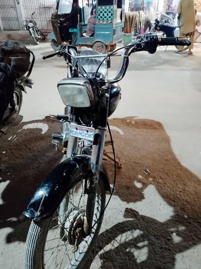 bike bilkul ok hai 2016 model   contact info 03133005586