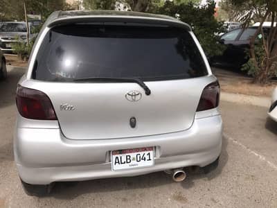 Toyota Vitz 2000