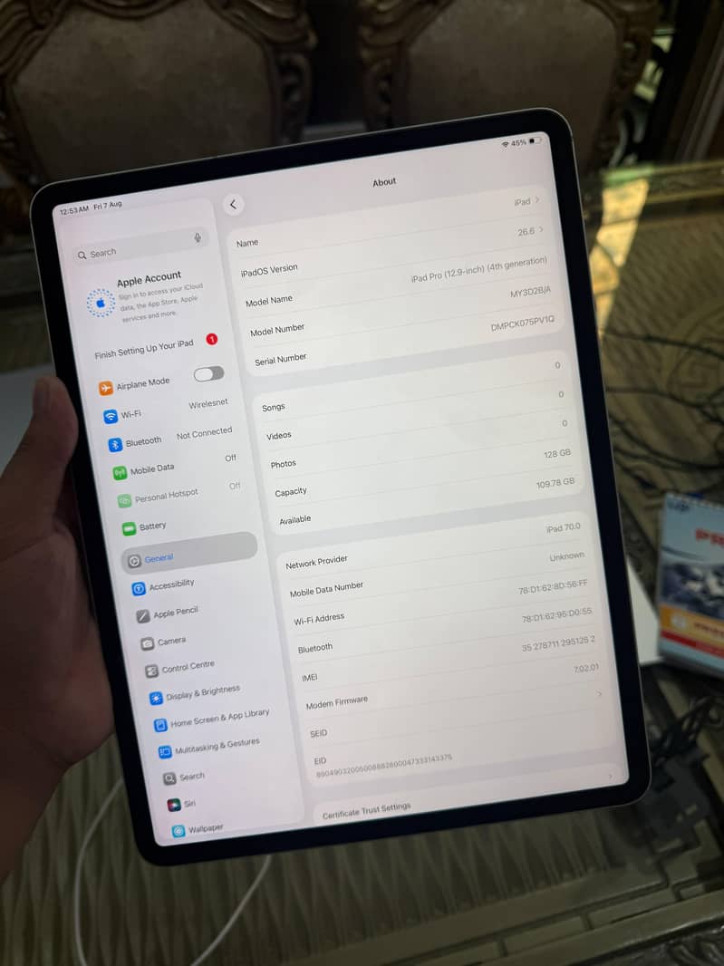 Ipad pro 4th generation 13inch 1