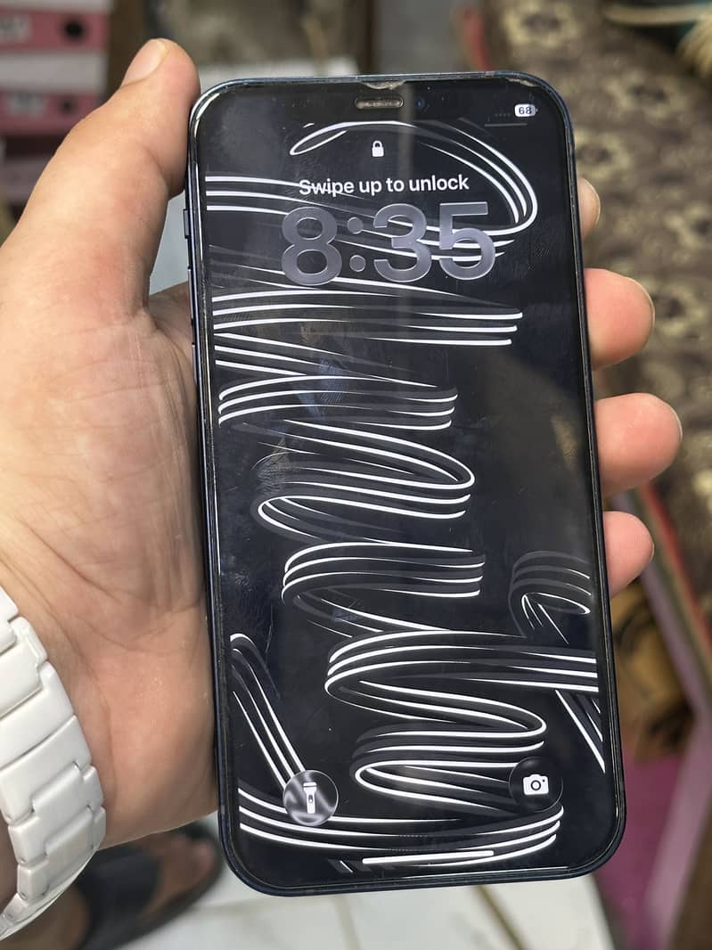Apple iPhone 12 3