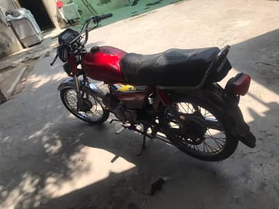 Red United Bike