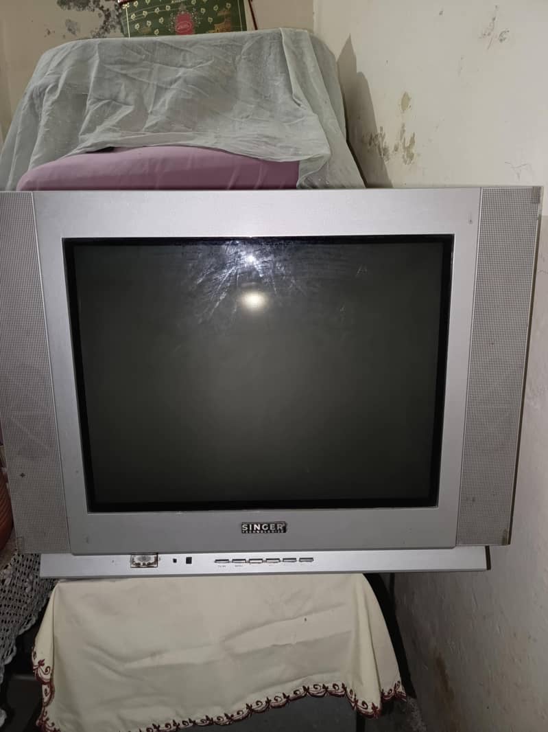 SINGER T. V 2