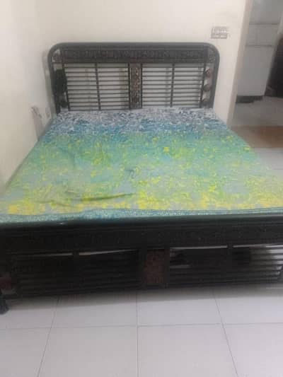 two bed sets deco and iron rod urgent sale