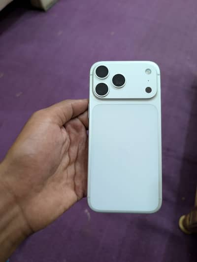 iPhone 17 pro max