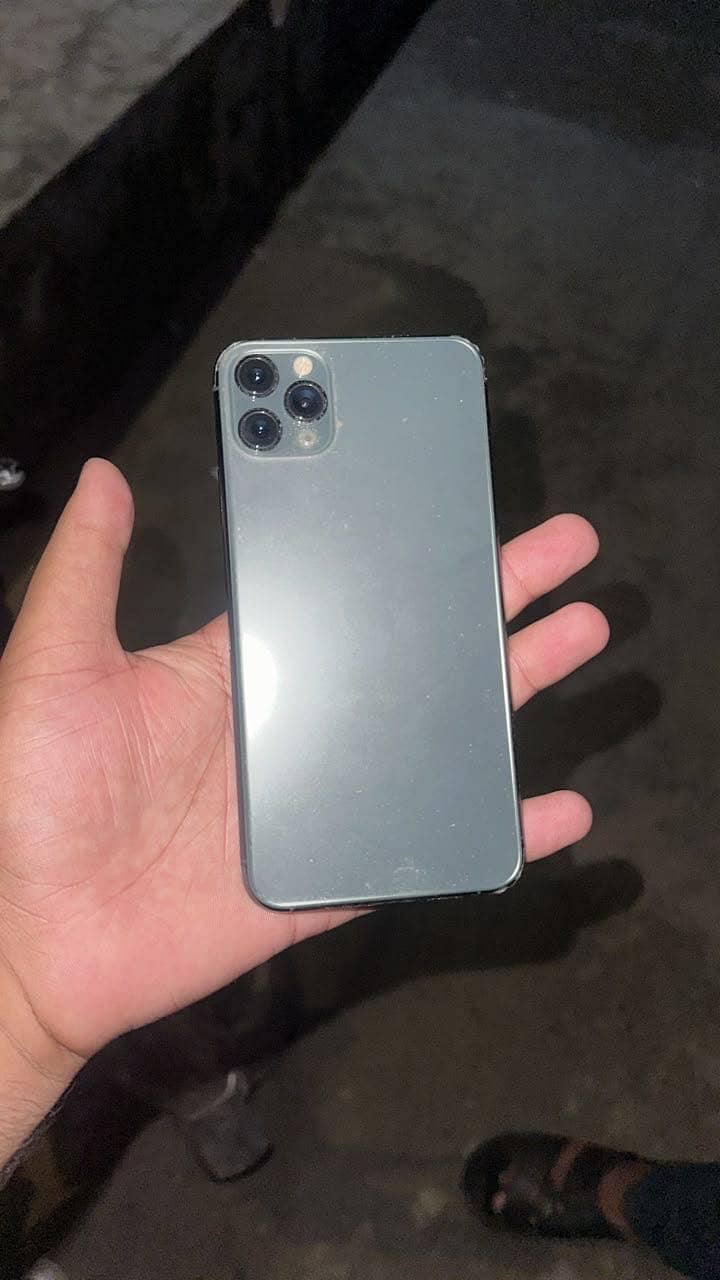 Apple iPhone 11 Pro Max 1