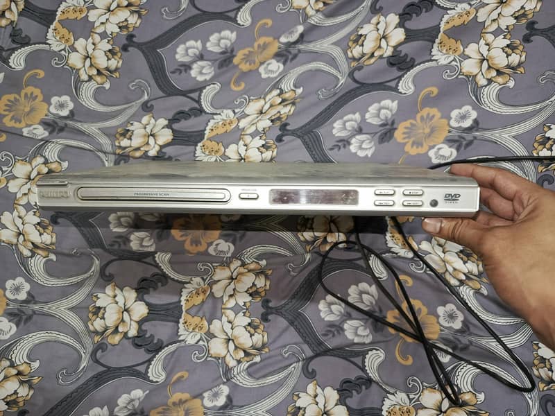 Cd/DVD player 1