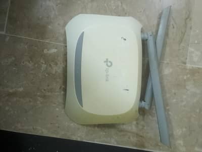 TP link router chalne mein behtarin charger Ke Sath Hai