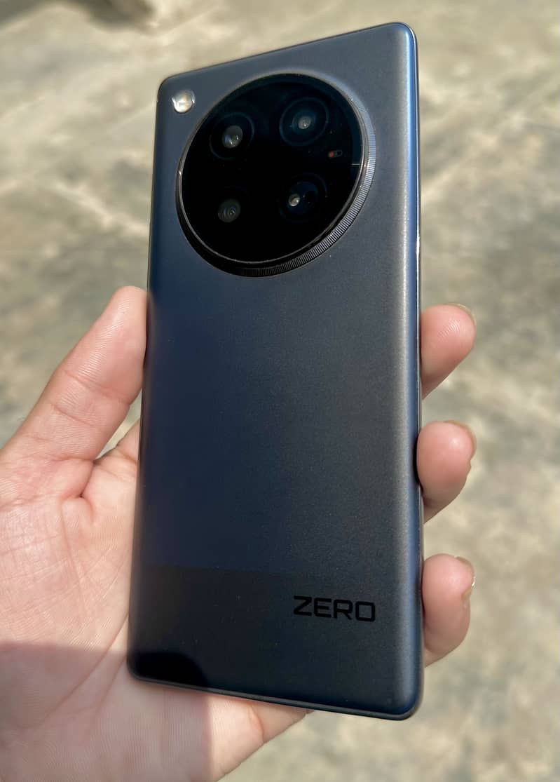 Infinix Zero 40 1