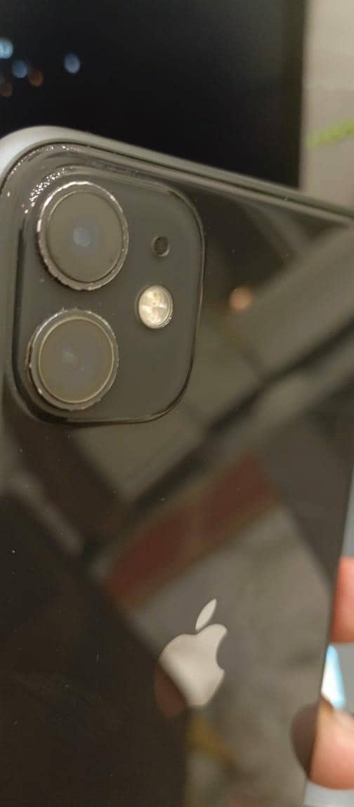 Apple iPhone 11 3