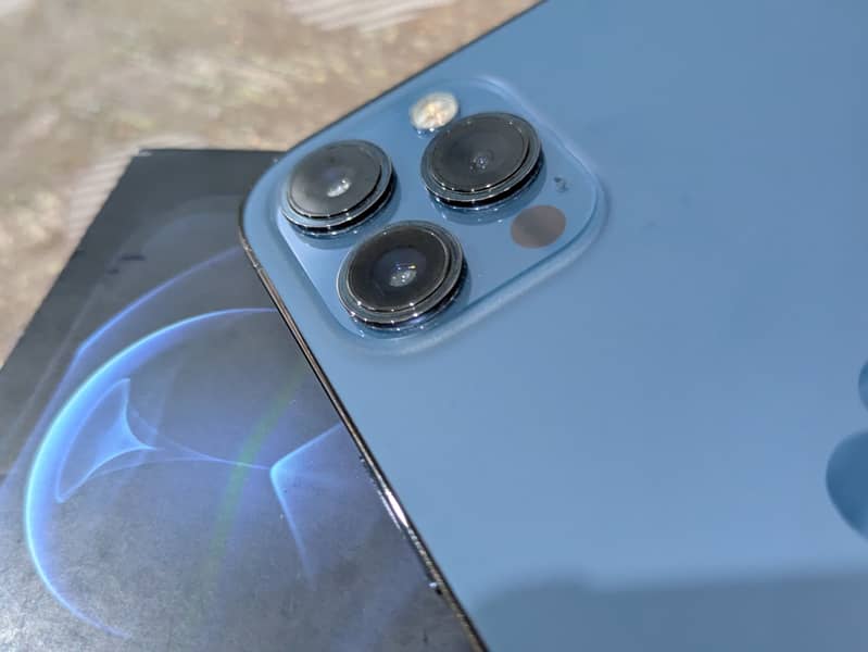 Apple iPhone 12 Pro Max 0