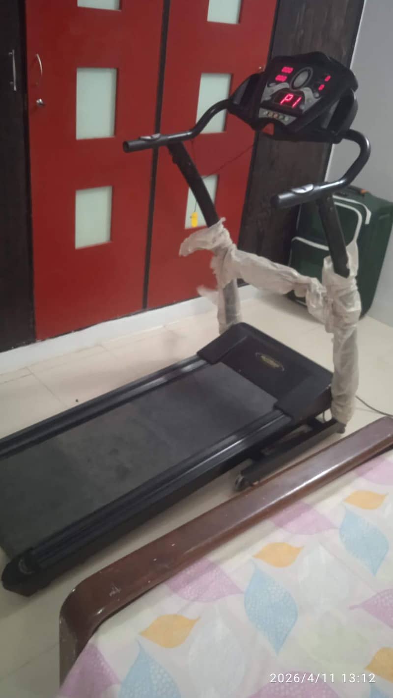 Motorized Treadmill 0