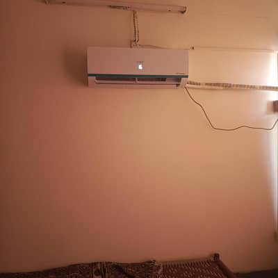 Haier Candy inverter AC only 3 months used 1 Ton