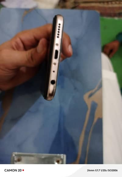 Vivo Y19