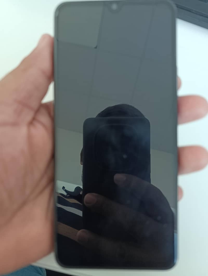 Vivo V21e 1