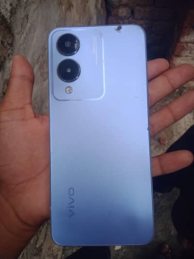 Vivo Y17s