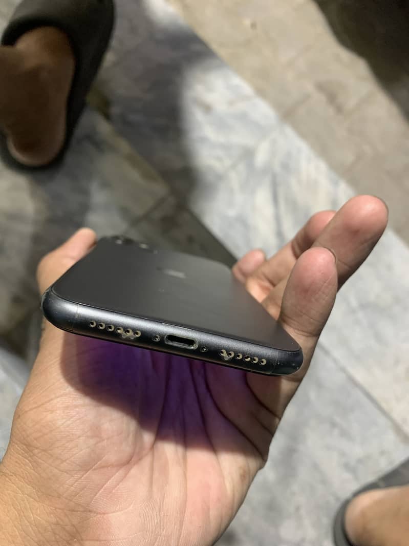 Apple iPhone 11 1