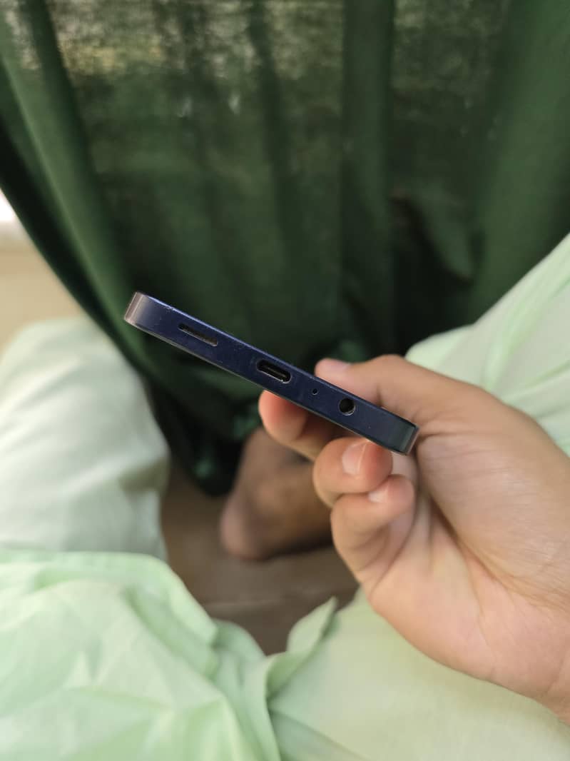 Samsung Mobile A06 5