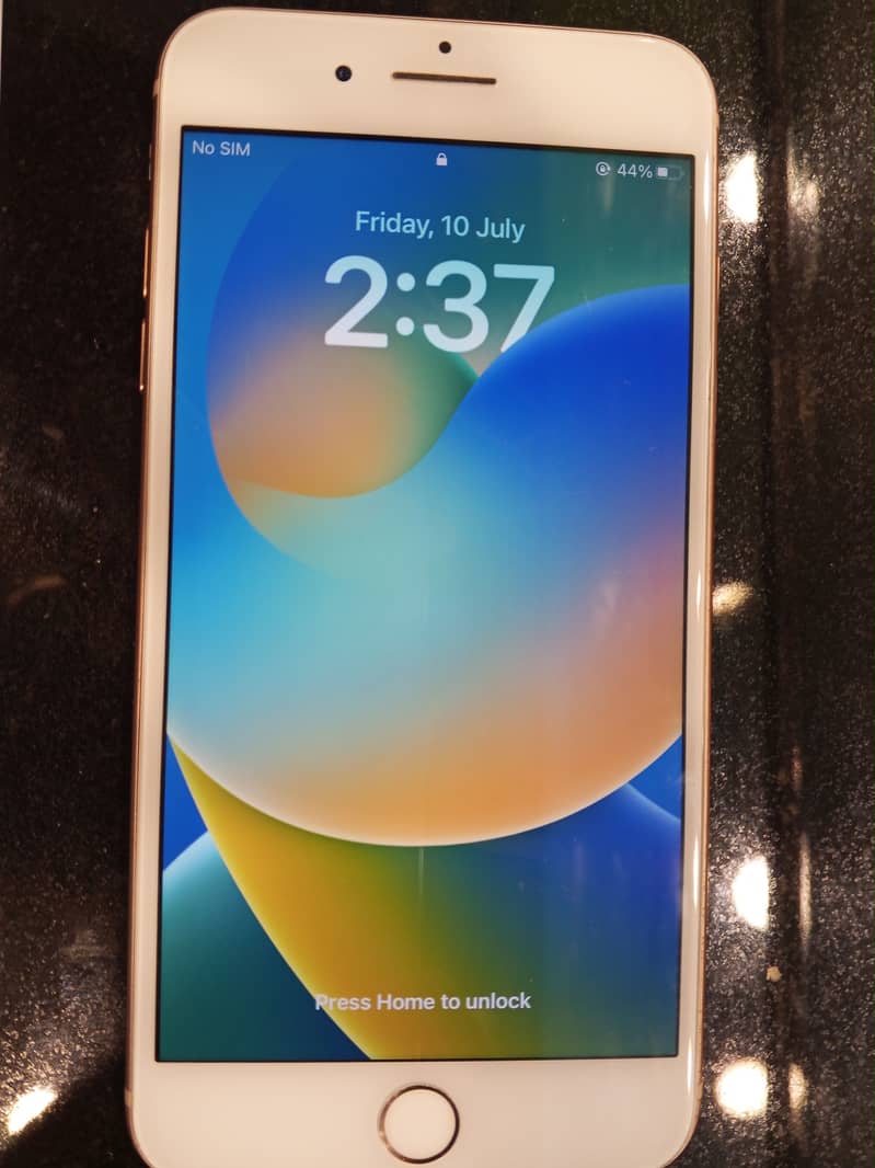 Apple iPhone 8 Plus 5
