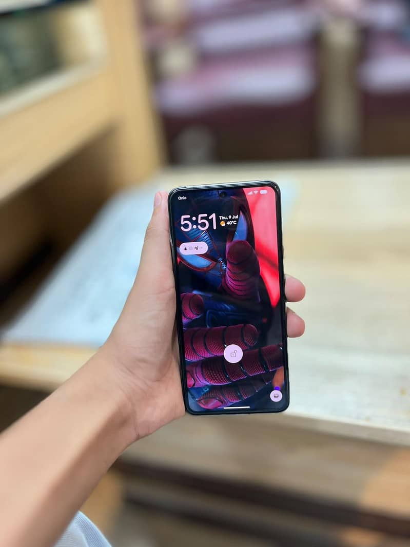 Google Pixel 8 official 3