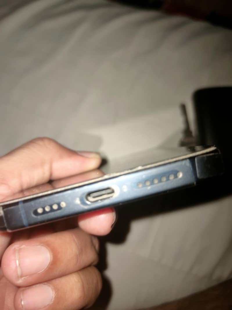 Apple iPhone 15 Pro Max 5