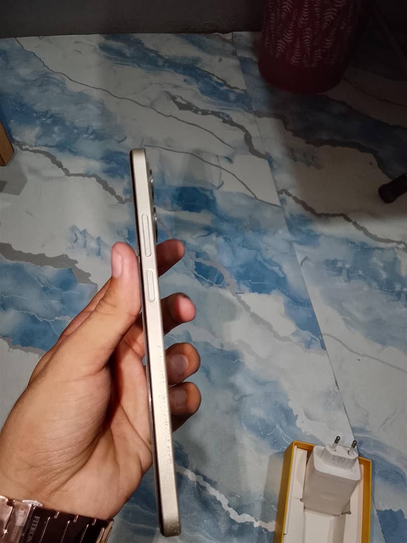 Realme C53 2