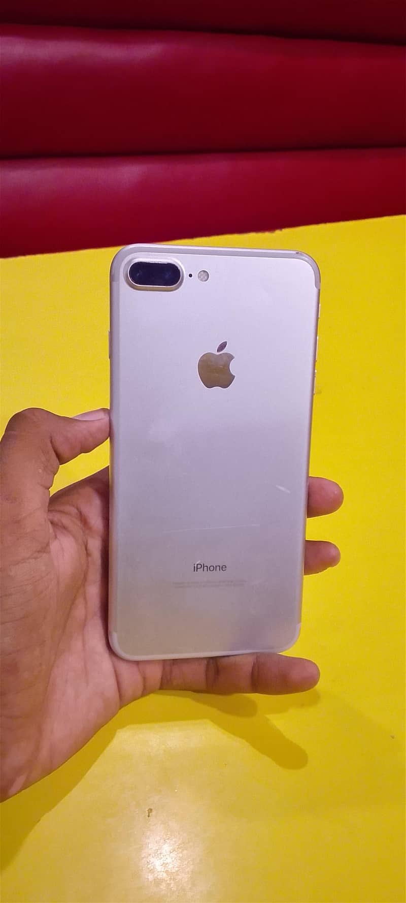 Apple iPhone 7 Plus 0