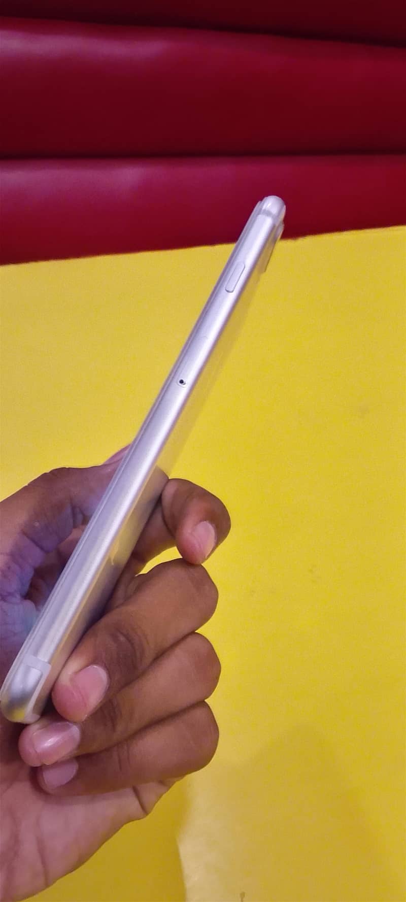 Apple iPhone 7 Plus 2