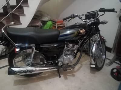 Honda 125 Black 2026