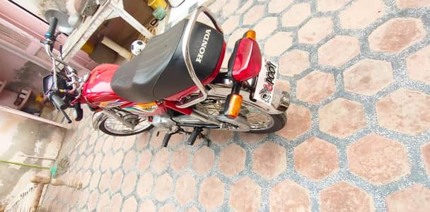 Honda bike 70cc03285227667 urgent for sale model 2020