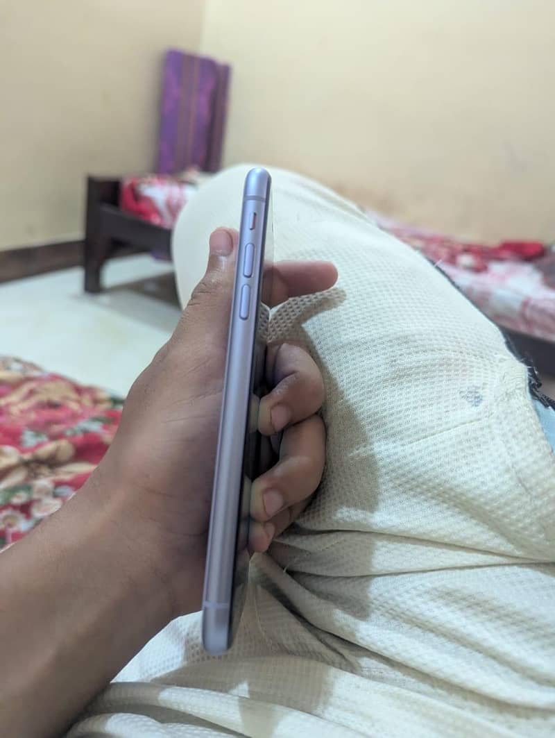 Apple iPhone 11 2