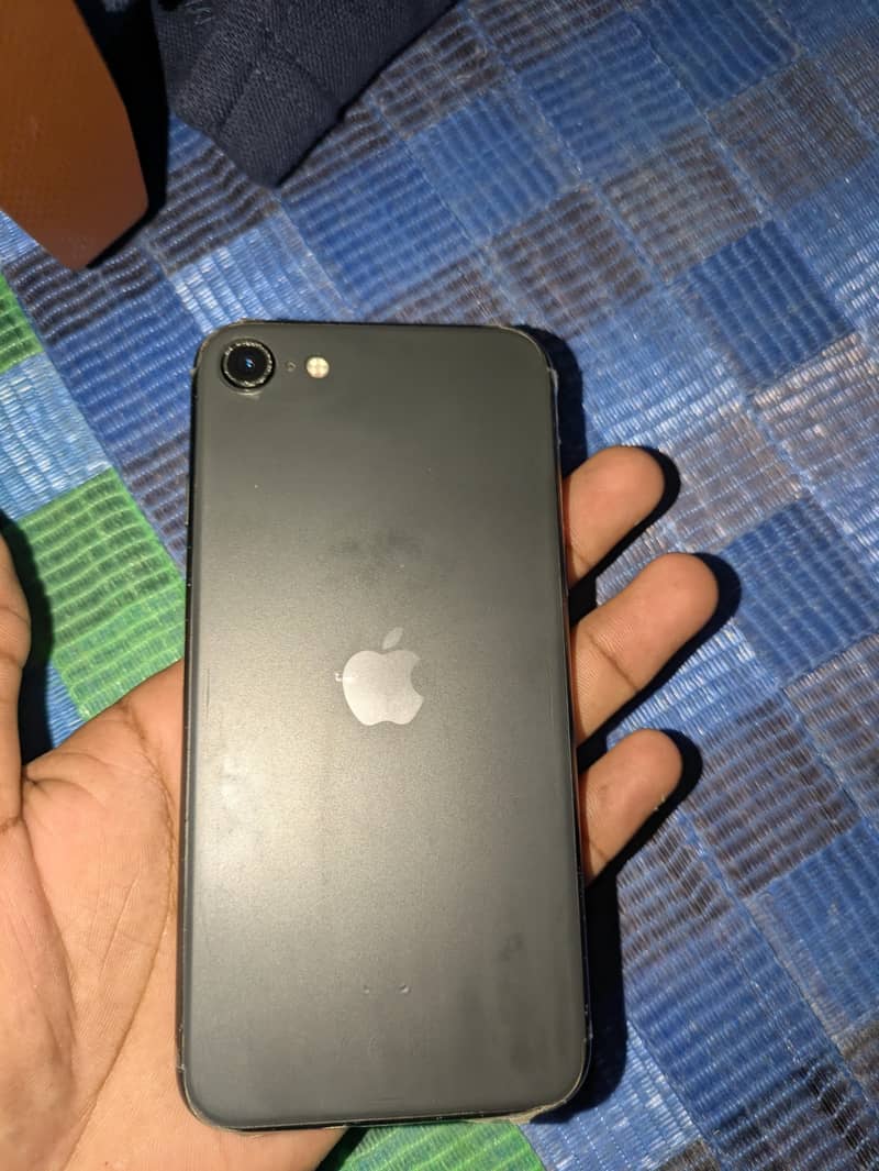 Apple iPhone SE 3