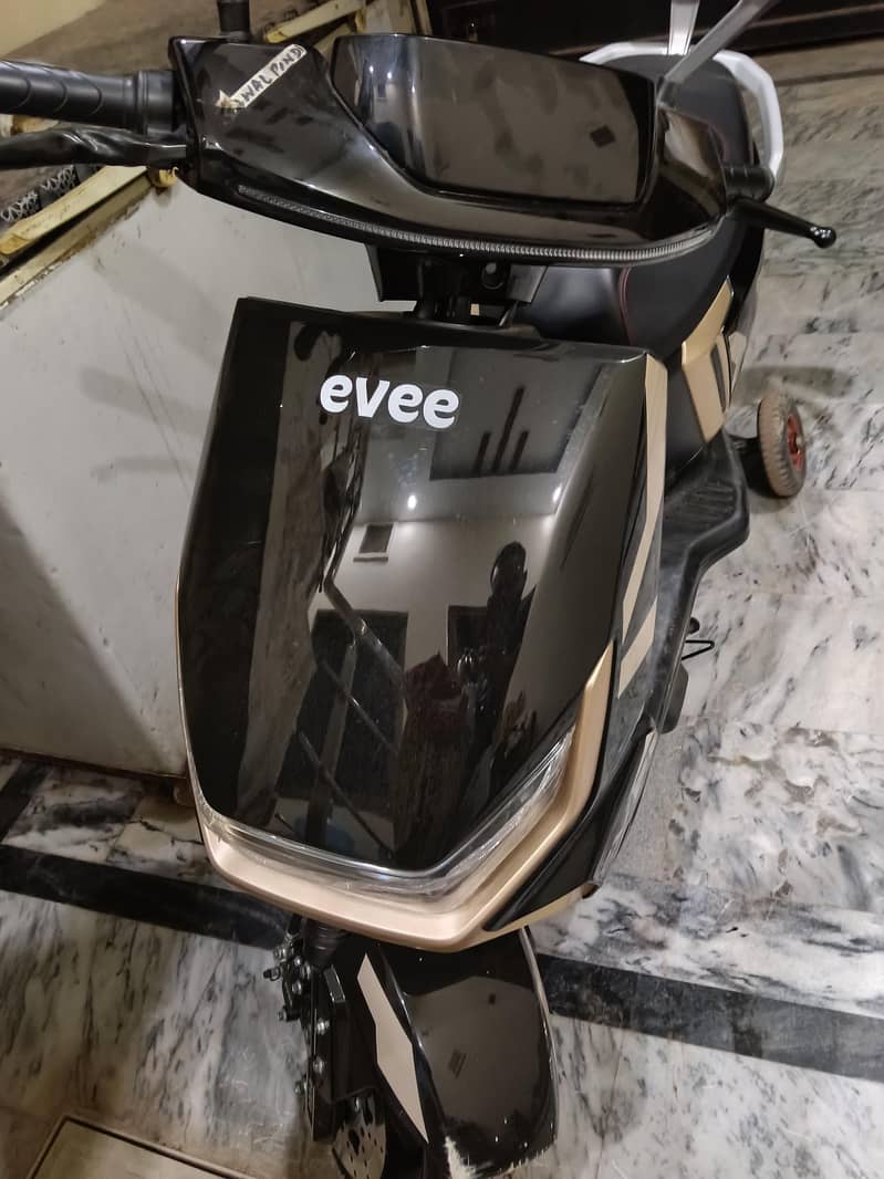 scootee 0