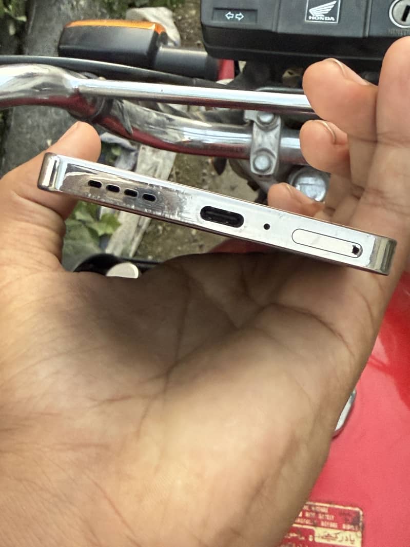 Infinix Note 40 6