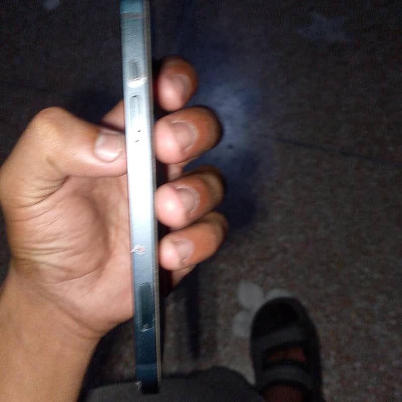 Apple iPhone 13 3