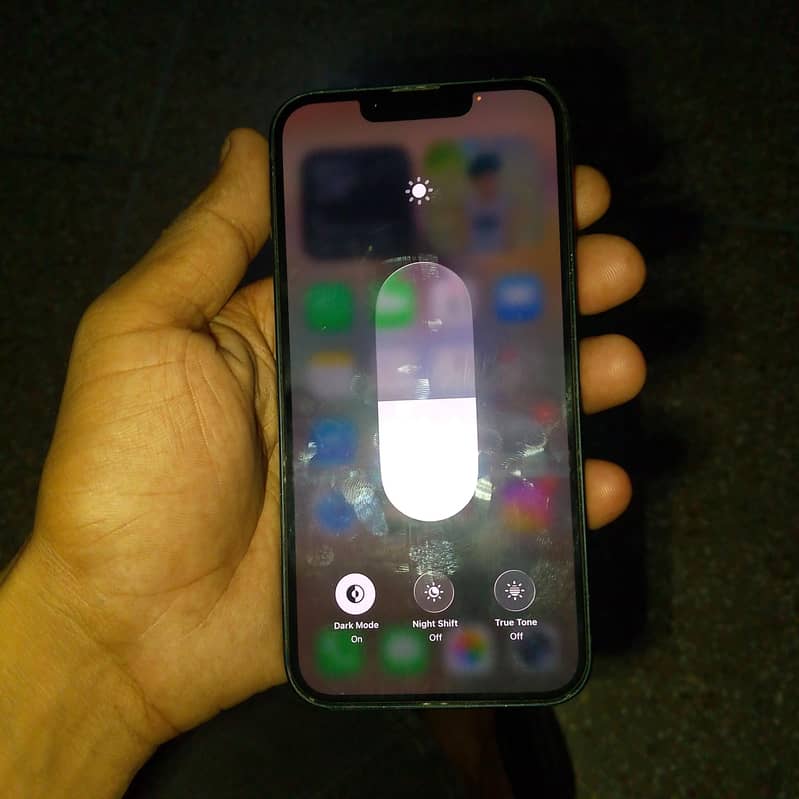 Apple iPhone 13 5