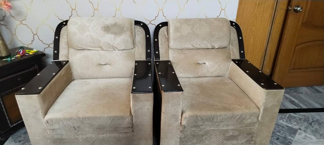 5 Seater Sofa 3