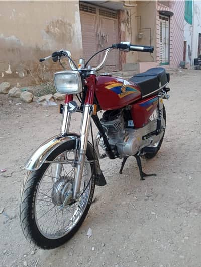 Honda 125 cc bike urgent for sale 03294565513