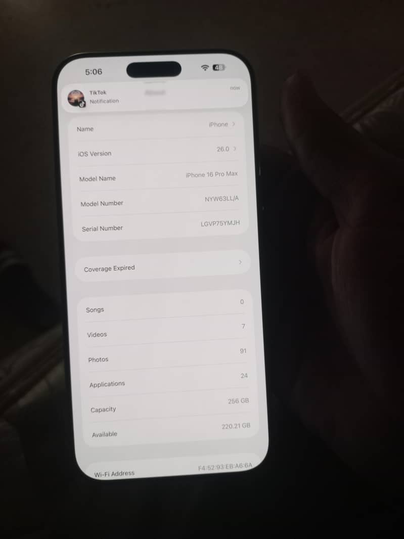 Apple iPhone 16 Pro Max 1