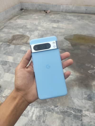 Google Pixel 8 Pro