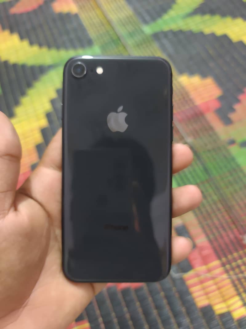 Apple iPhone 8 0