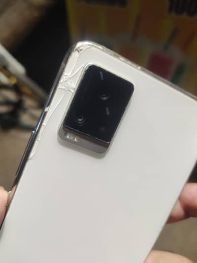 Vivo V20