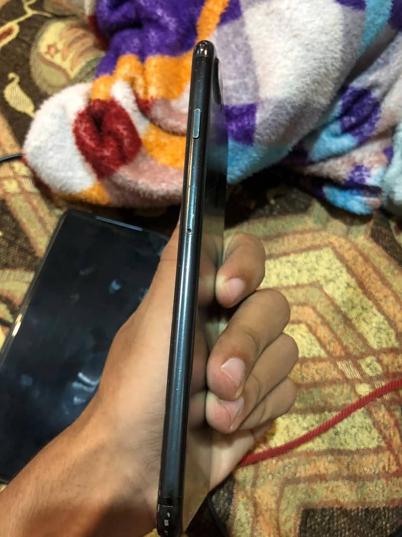 Apple iPhone 7 Plus 2