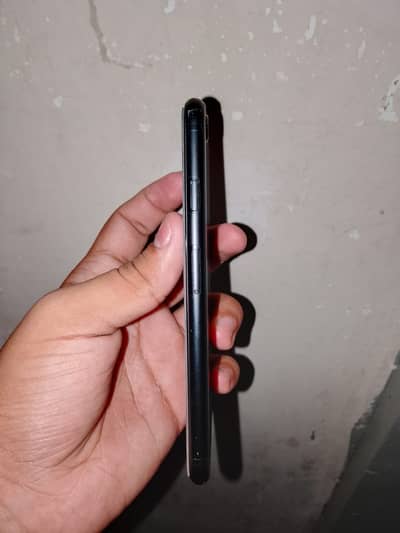 Apple iPhone SE