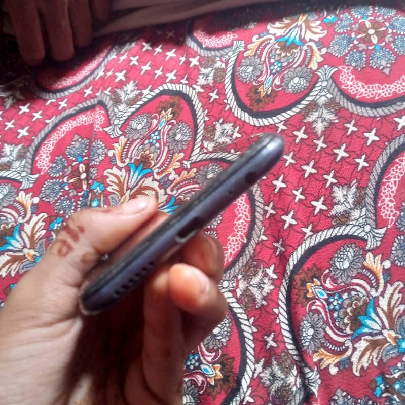 Tecno Spark 4 4