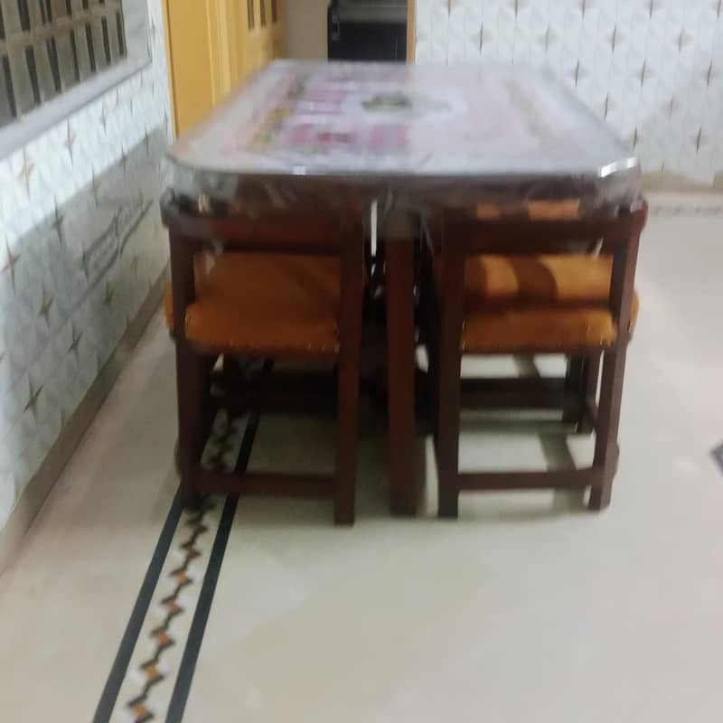 6 seater Dining Table 3