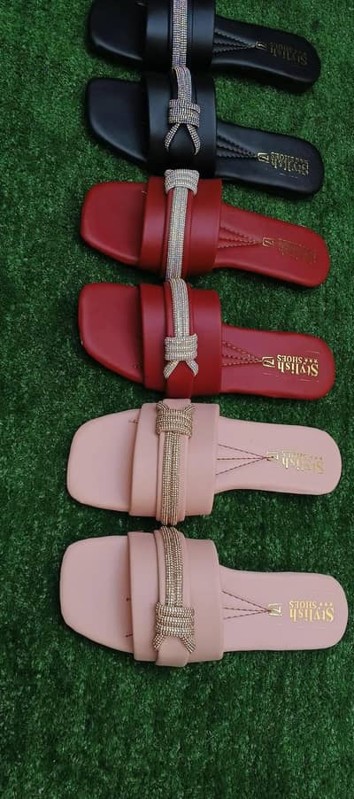 pink Rhinestone women s flip flops Size 6-10