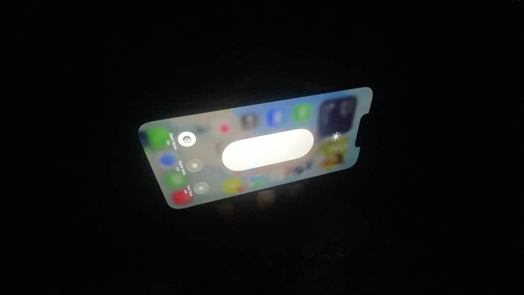 Apple iPhone 13 7