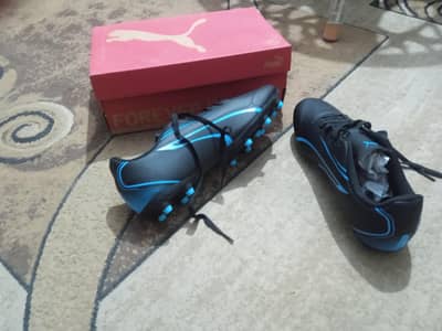 Football toes shoes puma original brand