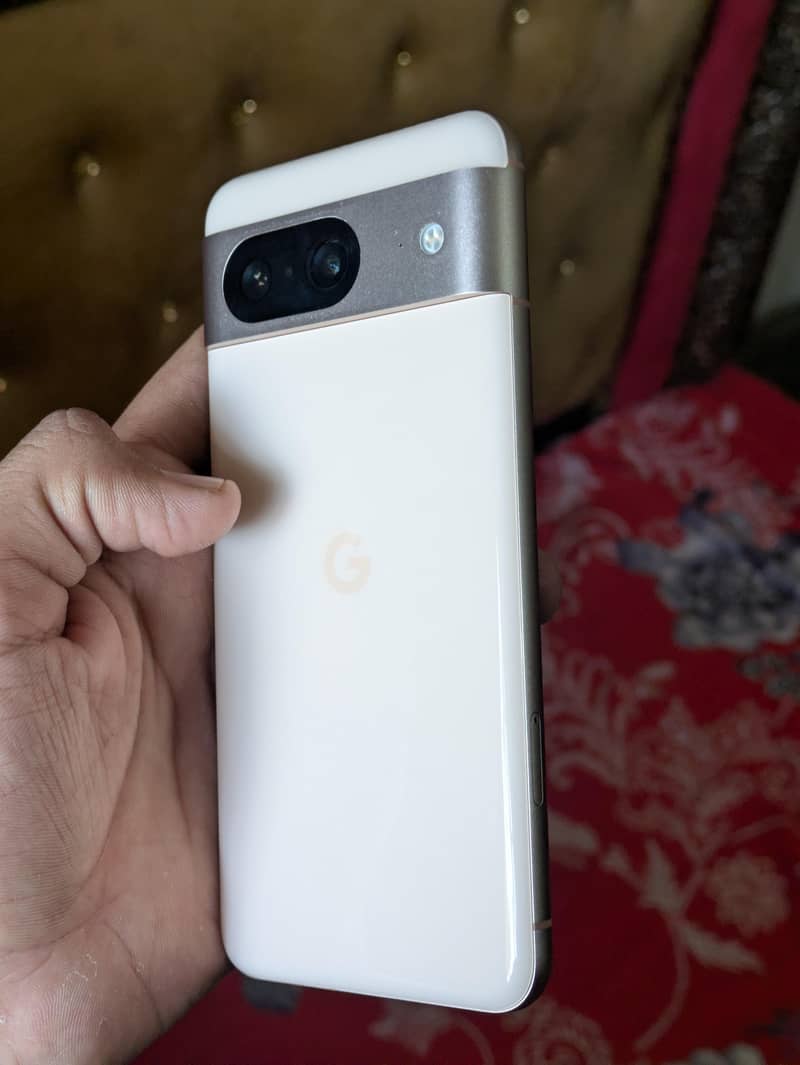 Google Pixel 8 3