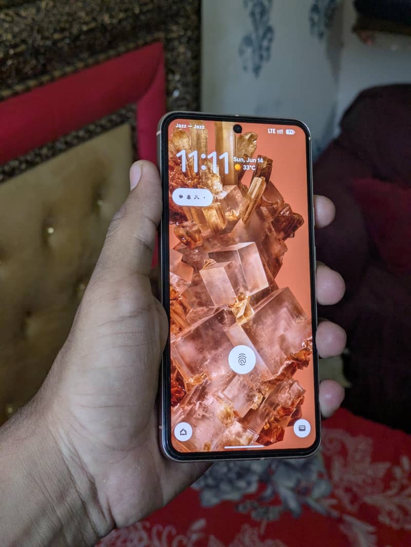 Google Pixel 8 15